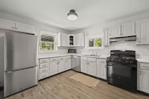 237 Maple Dr, Columbus, OH 43228 - Photo 10