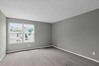 2724 Raphael Drive, Columbus, OH 43232 - Photo 12