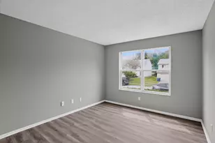 2724 Raphael Dr, Columbus, OH 43232 - Photo 4
