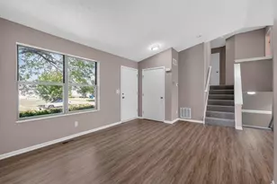 2836 Beal Dr, Columbus, OH 43232 - Photo 8