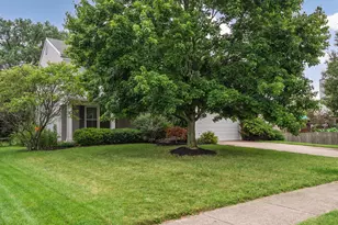 1901 Westwood Dr, Lewis Center, OH 43035 - Photo 2