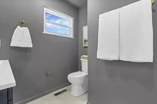 1285 Kingsgate Rd, Columbus, OH 43221 - Photo 26