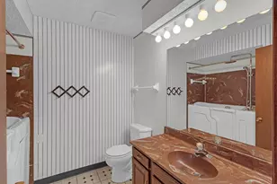 5650 Ramblewood Ct, Columbus, OH 43235 - Photo 18