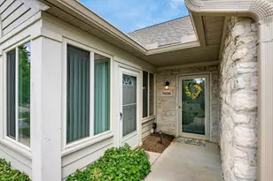 5606 Meadowood Ln, Westerville, OH 43082 - Photo 2