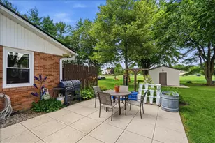 325 E High St, London, OH 43140 - Photo 60