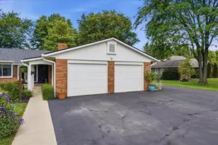 325 E High St, London, OH 43140 - Photo 4