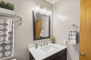 325 E High St, London, OH 43140 - Photo 76
