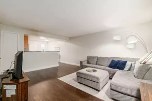 3238 Summertime Ct, Columbus, OH 43221 - Photo 4