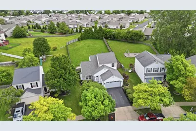 70 Lantern Chase Drive, Delaware, OH 43015 - Photo 2