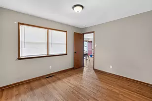 5216 Bagley Rd, Columbus, OH 43232 - Photo 8