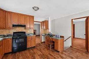 5216 Bagley Rd, Columbus, OH 43232 - Photo 6