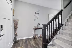 4196 Holstein Dr, Columbus, OH 43207 - Photo 2