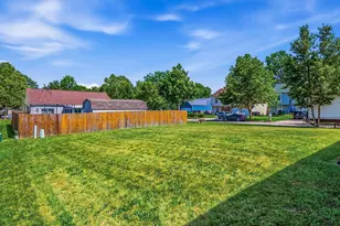 1414 Gray Meadow Dr, Columbus, OH 43223 - Photo 30