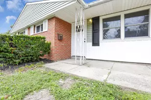 4956 Betsy Dr, Columbus, OH 43227 - Photo 6
