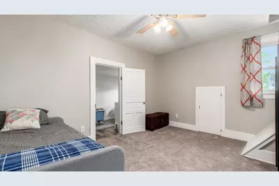 17 E Oak Street, Newark, OH 43055 - Photo 16