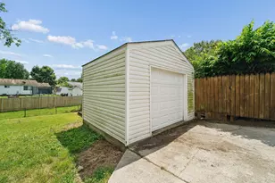 3255 Winding Creek Dr, Columbus, OH 43223 - Photo 30
