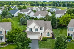 7561 Indian Creek Way, Powell, OH 43065 - Photo 2