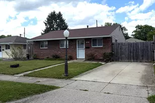 890 Bruckner Rd, Columbus, OH 43207 - Photo 2