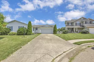 1026 Elizabeth Ave, Logan, OH 43138 - Photo 2