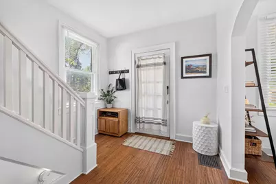 24 W Kenworth Road, Columbus, OH 43214 - Photo 6