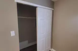 2003 W Broad St, Columbus, OH 43223 - Photo 8