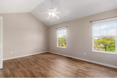 952 Hartford Village Boulevard, Columbus, OH 43228 - Photo 24