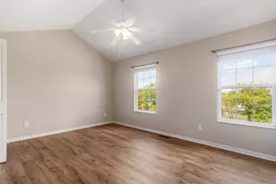952 Hartford Village Blvd, Columbus, OH 43228 - Photo 24