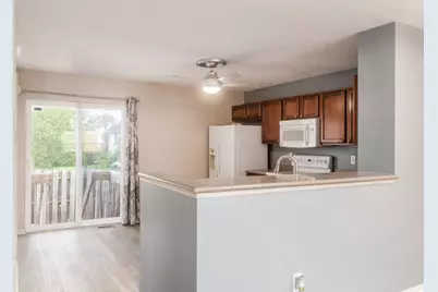 952 Hartford Village Boulevard, Columbus, OH 43228 - Photo 8