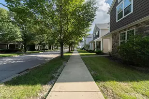 5595 Eagle River Dr, Dublin, OH 43016 - Photo 2