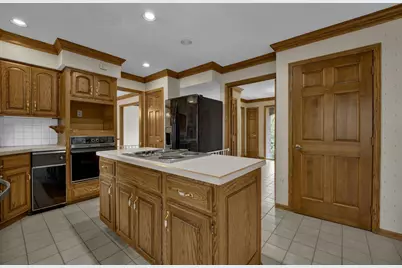 4744 Stonehaven Drive, Columbus, OH 43220 - Photo 12
