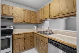 210 Foxtrail Ct, Westerville, OH 43081 - Photo 6