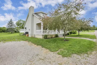 10256 4th Street, Brownsville, OH 43721 - Photo 4