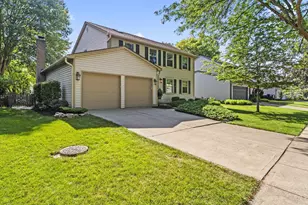 6900 Pine Bark Ln, Columbus, OH 43235 - Photo 2