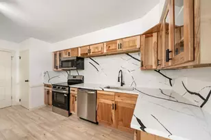 3849 Laguna Dr, Columbus, OH 43232 - Photo 10