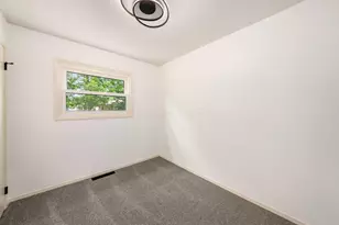 3849 Laguna Dr, Columbus, OH 43232 - Photo 20