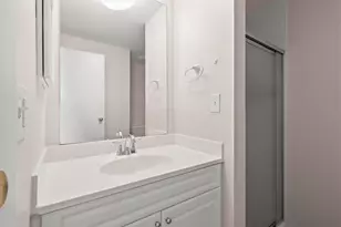 1030 Galliton Ct, Columbus, OH 43220 - Photo 16