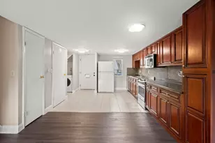 1030 Galliton Ct, Columbus, OH 43220 - Photo 6