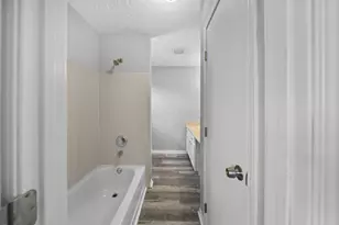 2392 Minerva Park Pl, Columbus, OH 43229 - Photo 34