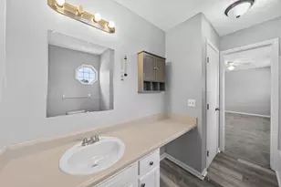 2392 Minerva Park Pl, Columbus, OH 43229 - Photo 38