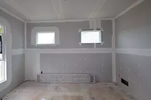 1175 Jeffrey Ln, Grove City, OH 43123 - Photo 2
