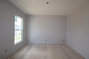 4586 Burgstaller Ct, Grove City, OH 43123 - Photo 2