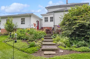 194 S Hartford Ave, Centerburg, OH 43011 - Photo 4