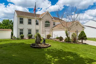 315 MacKenzie Dr, Pickerington, OH 43147 - Photo 2