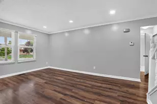 2425 Dunsworth Dr, Columbus, OH 43235 - Photo 18