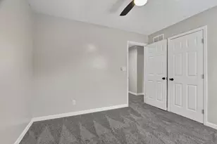 2425 Dunsworth Dr, Columbus, OH 43235 - Photo 32