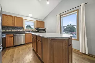 800 Bent Oak Dr, Blacklick, OH 43004 - Photo 4