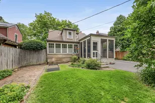 35 Brevoort Rd, Columbus, OH 43214 - Photo 40