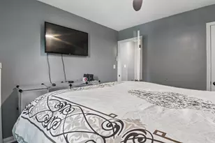 2800 Azelda St, Columbus, OH 43211 - Photo 16