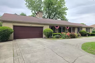 839 Vernon Heights Blvd, Marion, OH 43302 - Photo 2