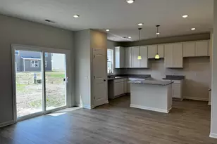 333 Honeysuckle St, South Bloomfield, OH 43103 - Photo 28